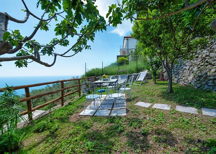 Casa Deva Coast, With Private Garden Overlooking The Sea *