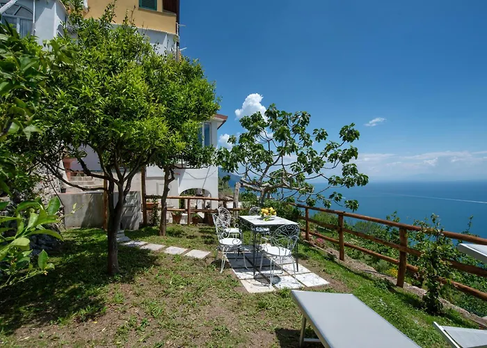 Casa Deva Coast, With Private Garden Overlooking The Sea Tatil Evi Amalfi