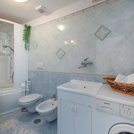 Semesterbostad Casa Deva Coast, With Private Garden Overlooking The Sea Amalfi